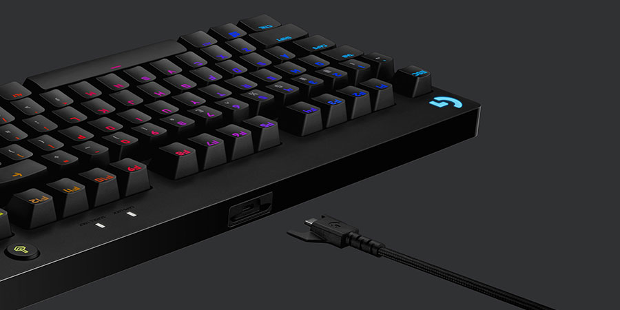 کیبورد باسیم و با کیفیت Logitech G Pro